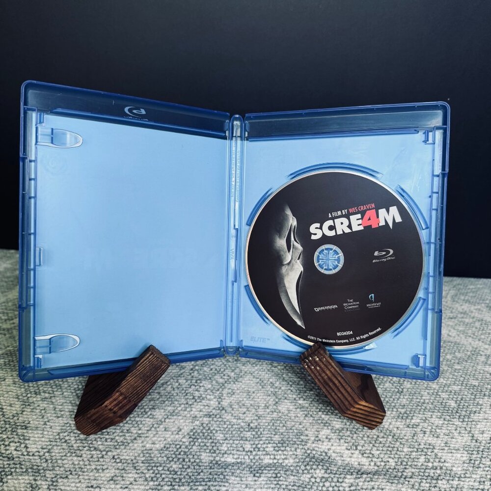 Scream Blu-ray Movies - Picture 4 of 4